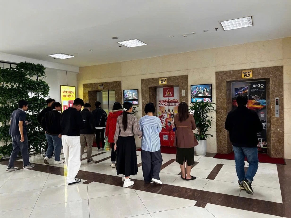 Quảng cáo thang máy chung cư