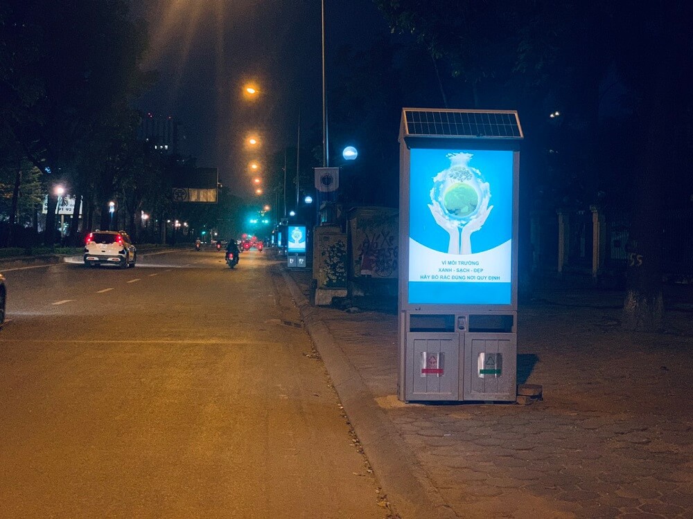 Quảng cáo biển hộp đèn thông minh