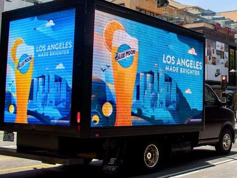 Ưu điểm nổi bật của quảng cáo xe tải