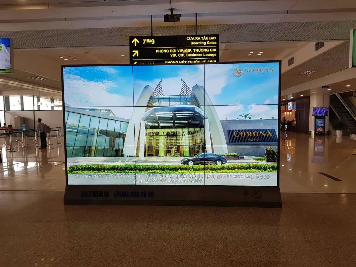Quảng cáo màn hình LED, LCD tại sảnh 