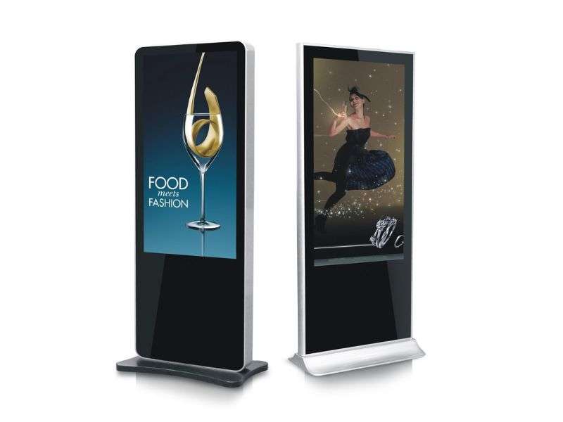Standee điện tử thường được ứng dụng trong ngành hàng gì - Standee Điện Tử Là Gì? Điểm Khác Nhau Giữa Standee Điện Tử & Truyền Thống Standee điện tử thường được ứng dụng trong ngành hàng gì