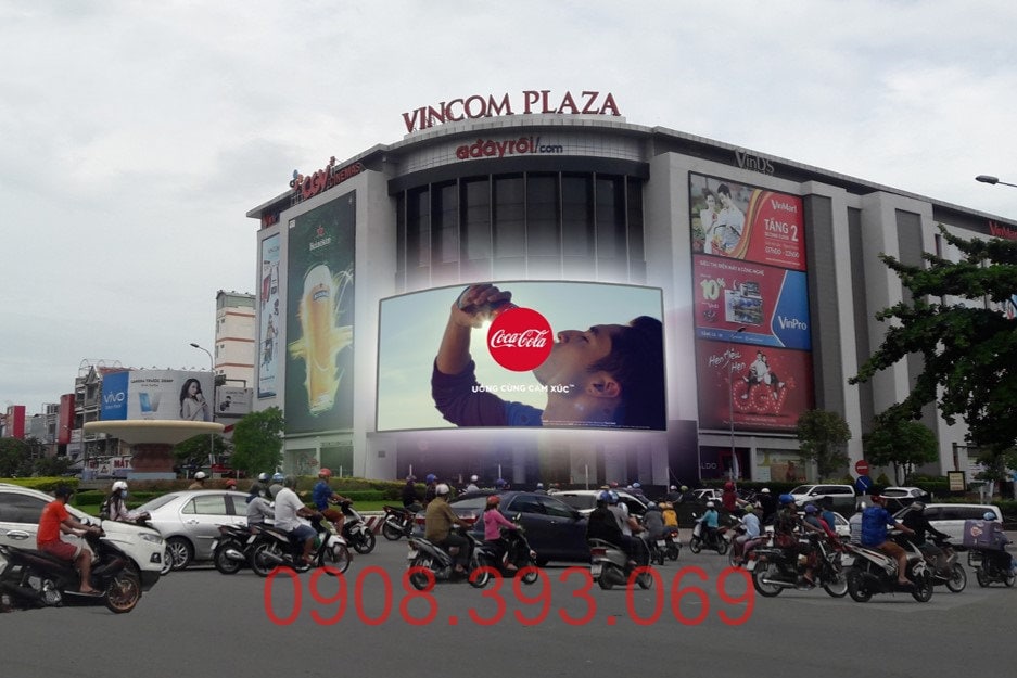 Quảng cáo màn hình LED Vincom Plaza Hùng Vương (Cần Thơ) giúp nâng tầm thương hiệu khách hàng: