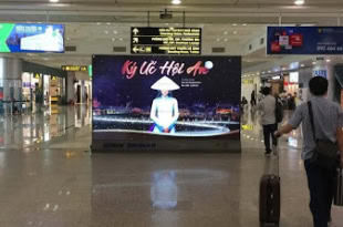 - Quảng Cáo Màn Hình LED Indoor – Phú Bài Airport