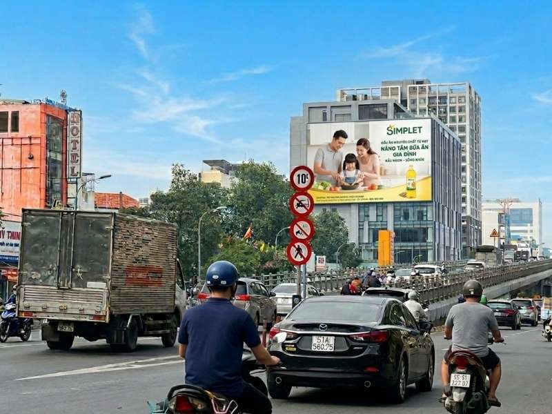 Lưu ý gì khi triển khai quảng cáo billboard tại 199 Cộng Hòa, Phường Bảy Hiền, HCM?
