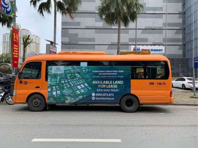 Quảng cáo trên các phương tiện giao thông - OOH - Hình Thức Quảng Cáo An Toàn Trong Thời Đại "Gian Lận” Đang Gia Tăng Quảng cáo trên các phương tiện giao thông