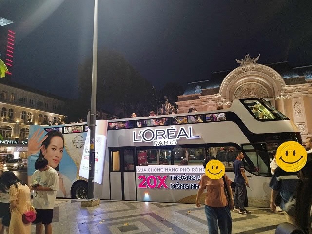 Quảng cáo xe bus 2 tầng của L’oréal