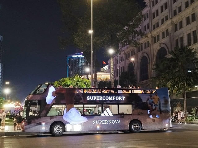 Quảng cáo xe bus 2 tầng của Supernova