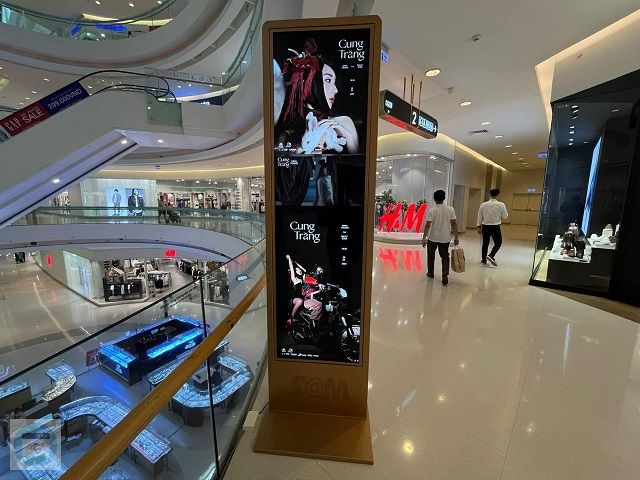 Quảng cáo S@M (LCD/Standee) trong Shopping Mall TTTM