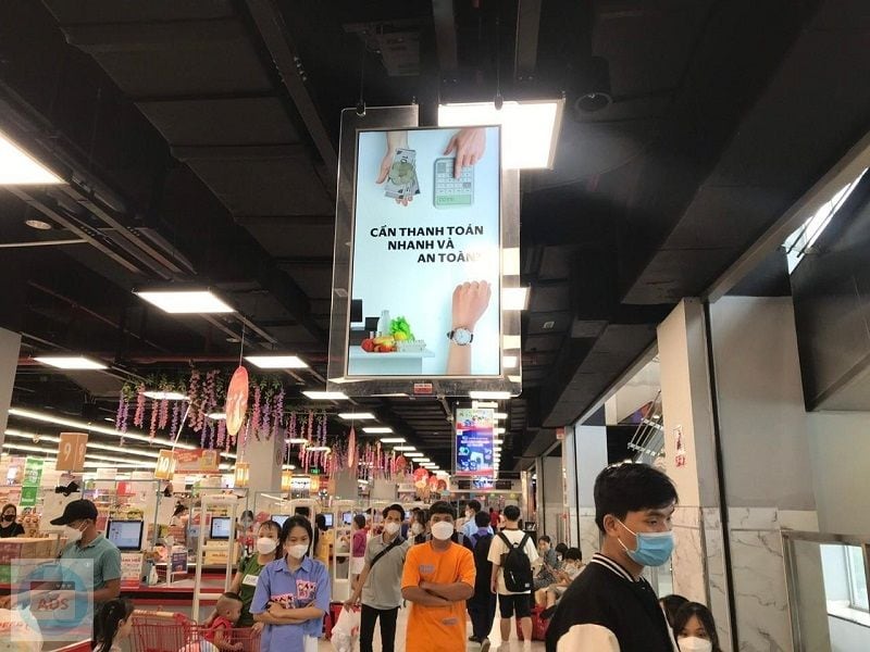 Quảng cáo LCD tại Lotte Mart