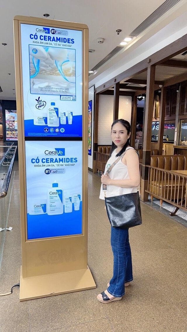 - Quảng Cáo LED/LCD/Standee Tại Vincom Đồng Khởi: Thu Hút Mọi Ánh Nhìn