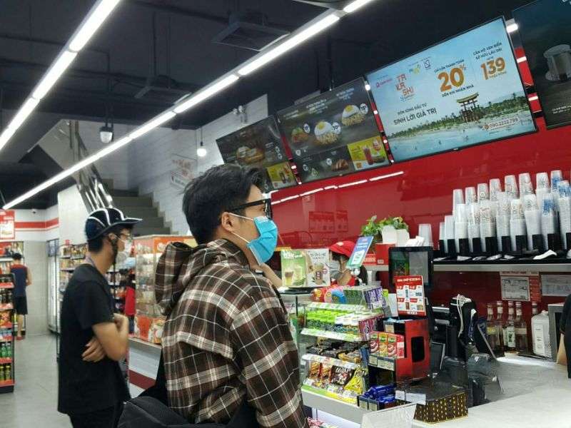 Màn hình quảng cáo trong cửa hàng tiện lợi - Dịch Vụ Quảng Cáo Tại Cửa Hàng Tiện Lợi Circle K Màn hình quảng cáo trong cửa hàng tiện lợi