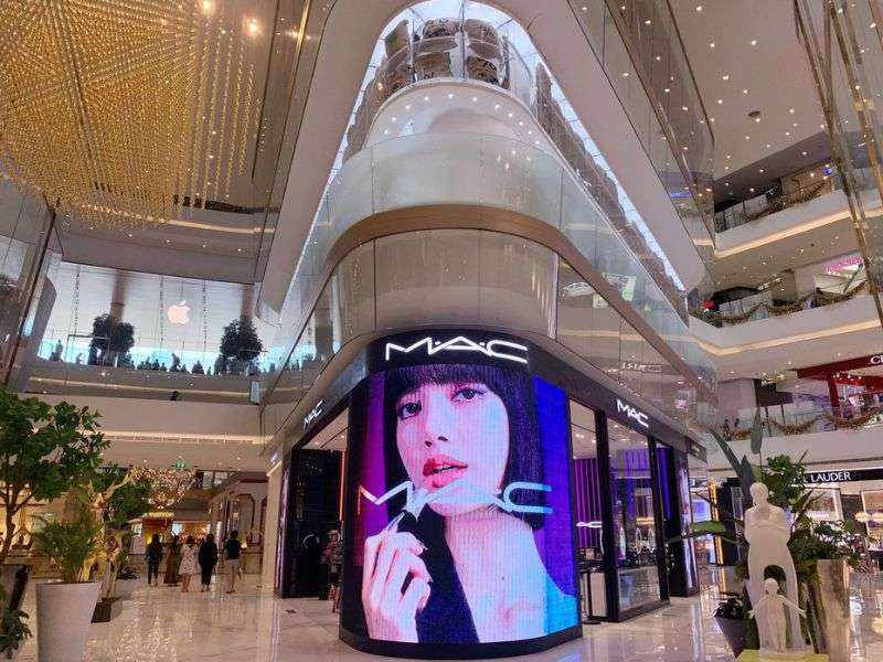 Tổng quan về quảng cáo idol trên màn hình LED & LCD là gì - Quảng Cáo Idol Trên Màn Hình LED & LCD Tại Trung Tâm Thương Mại Tổng quan về quảng cáo idol trên màn hình LED & LCD là gì