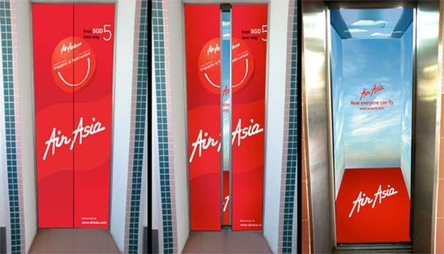 Airasia đã tận dụng không gian của thang máy.