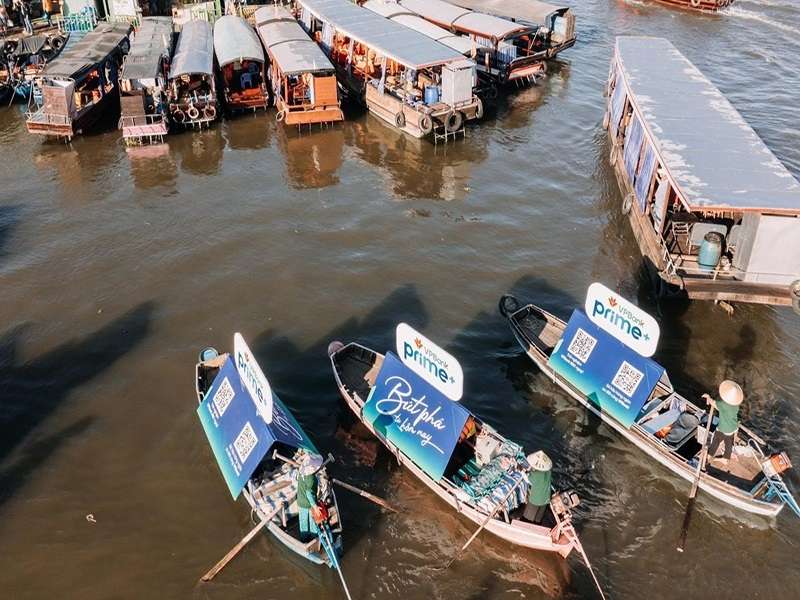 Quảng cáo trên thuyền ấn tượng tại miền Tây