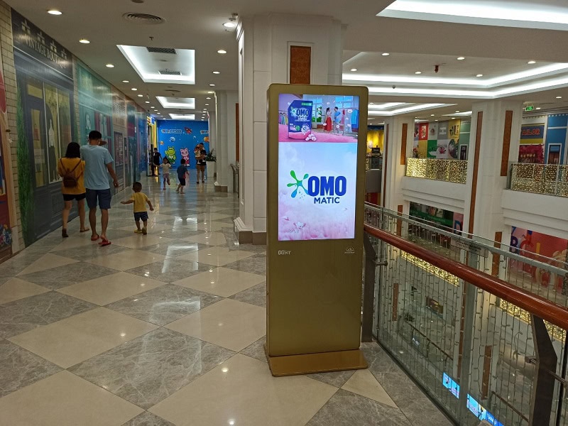 - Quảng cáo S@M (LCD/Standee) Vincom Plaza Hải Phòng