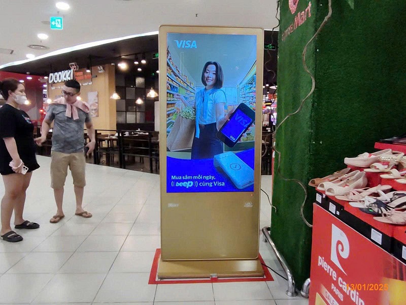 - Quảng cáo S@M (LCD/Standee) Lotte Mart Vũng Tàu