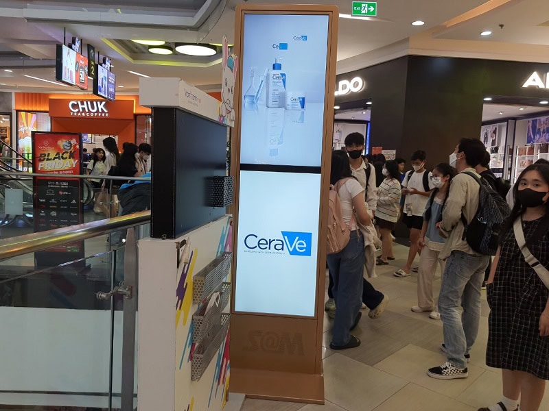 - Quảng cáo S@M (LCD/Standee) Van Hanh Mall, TPHCM