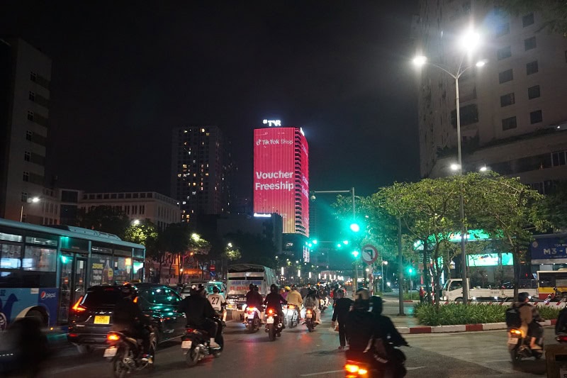- Led Outdoor Tòa Nhà TNR Tower Hà Nội