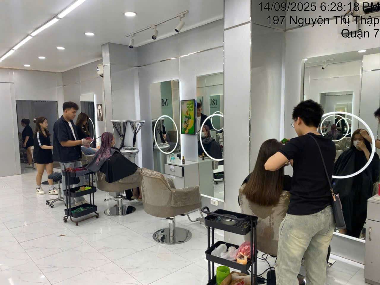 Dán quảng cáo Salon Tóc, Spa