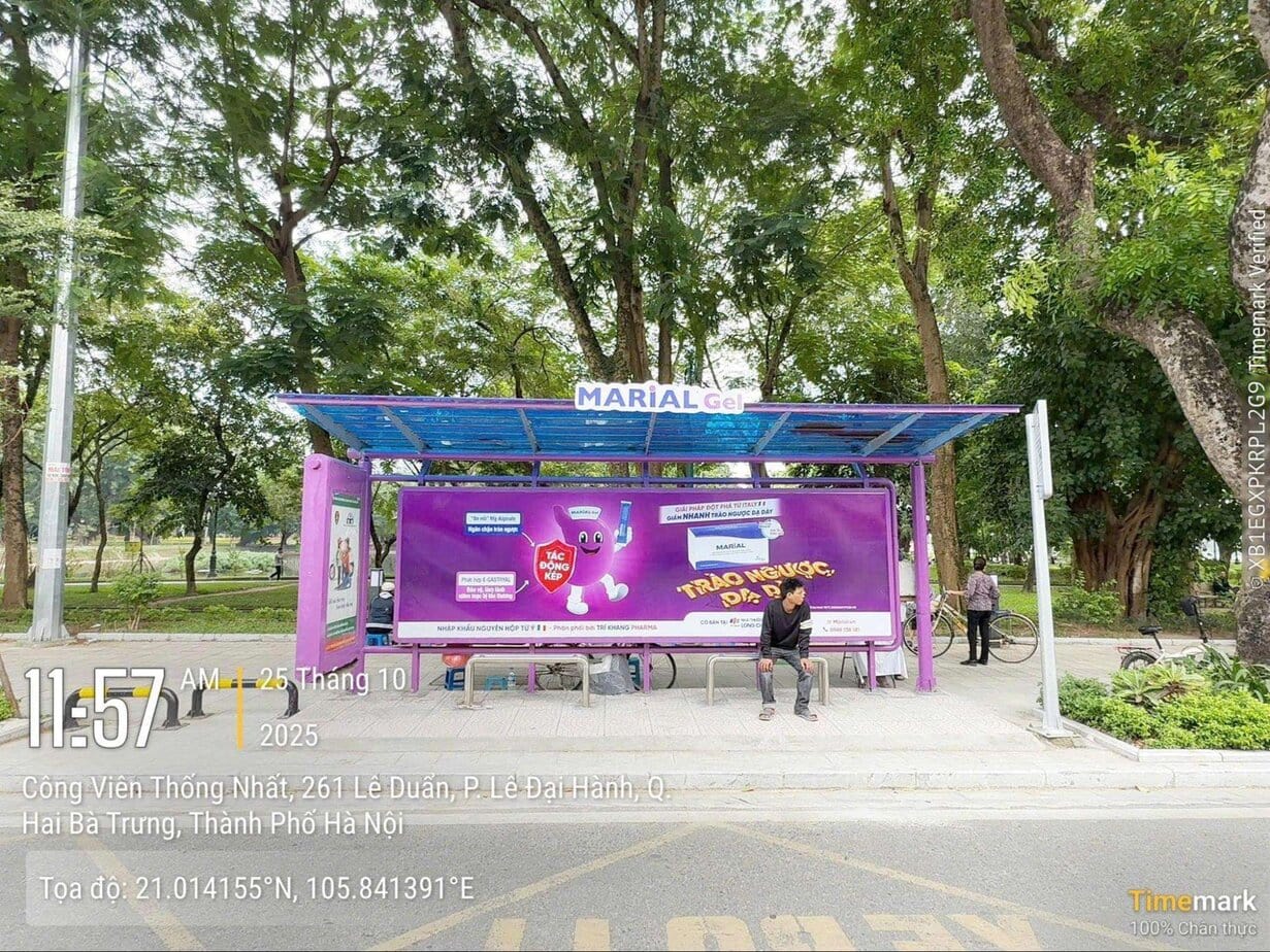 Quảng cáo ghế chờ nhà chờ xe bus của Marial Gel - Quảng Cáo Ghế Chờ Ở Trường Đại Học, Nhà Chờ Xe Buýt Quảng cáo ghế chờ nhà chờ xe bus của Marial Gel