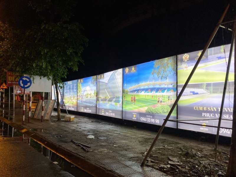 Hoarding hộp đèn xuyên sáng (Cao cấp)