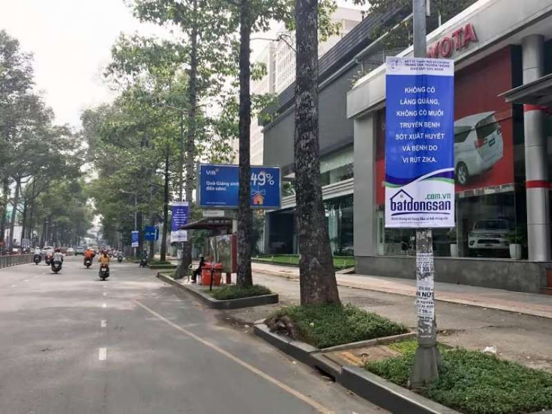 Treo băng rôn, banner, phướn quảng cáo