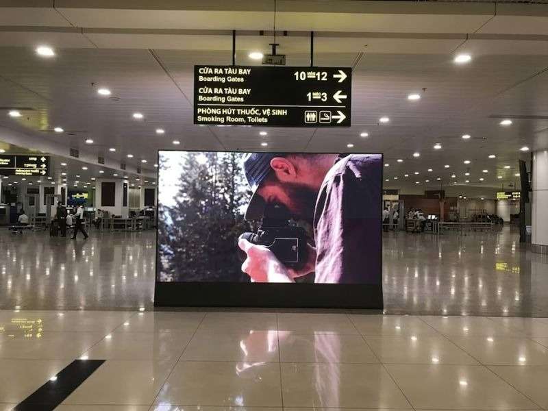 Quảng cáo màn hình LED tại khu vực cách ly Sân bay Quốc tế Đà Nẵng.