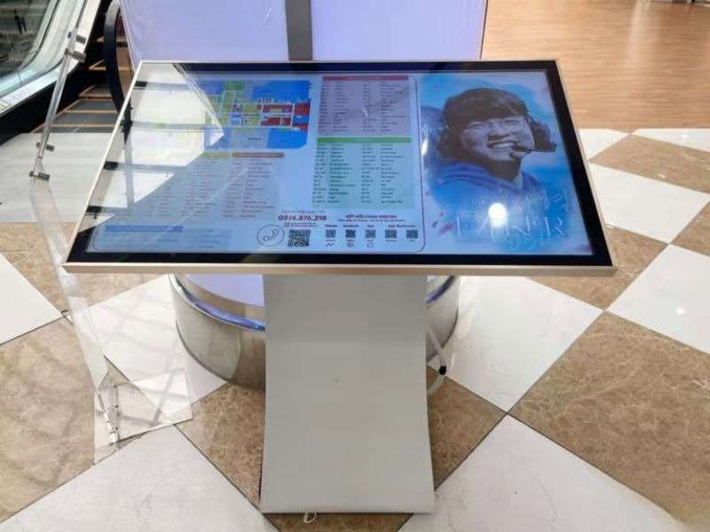 Quảng cáo LCD tại Vincom Mega Mall Times City.