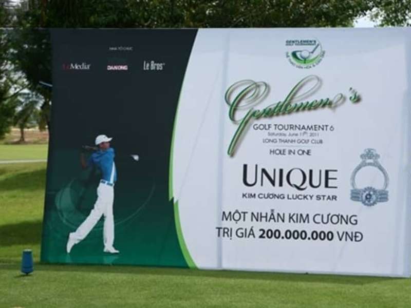 quảng cáo nào phổ biến tại sân golf tài trợ giải đấu golf