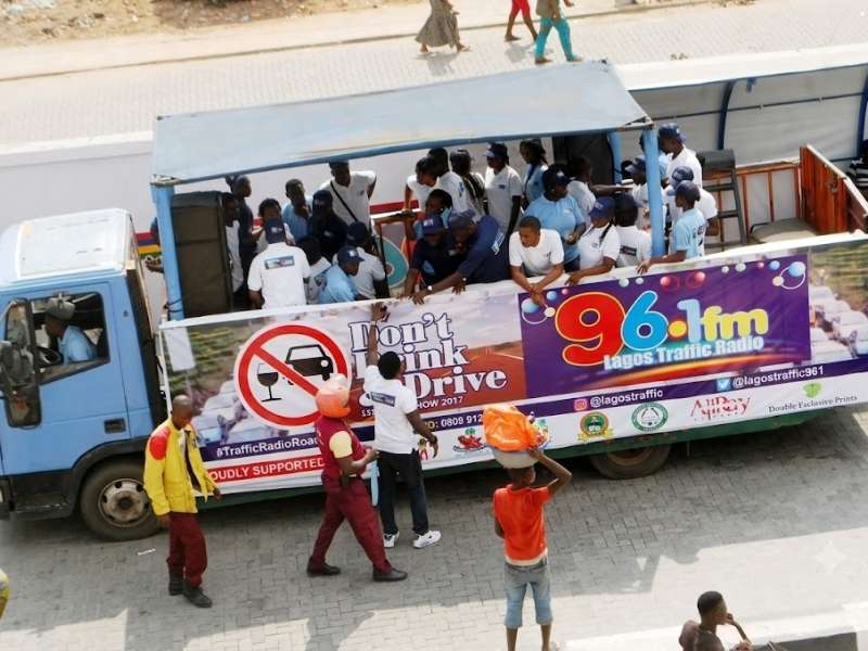 Roadshow Activation thu hút mọi ánh nhìn.