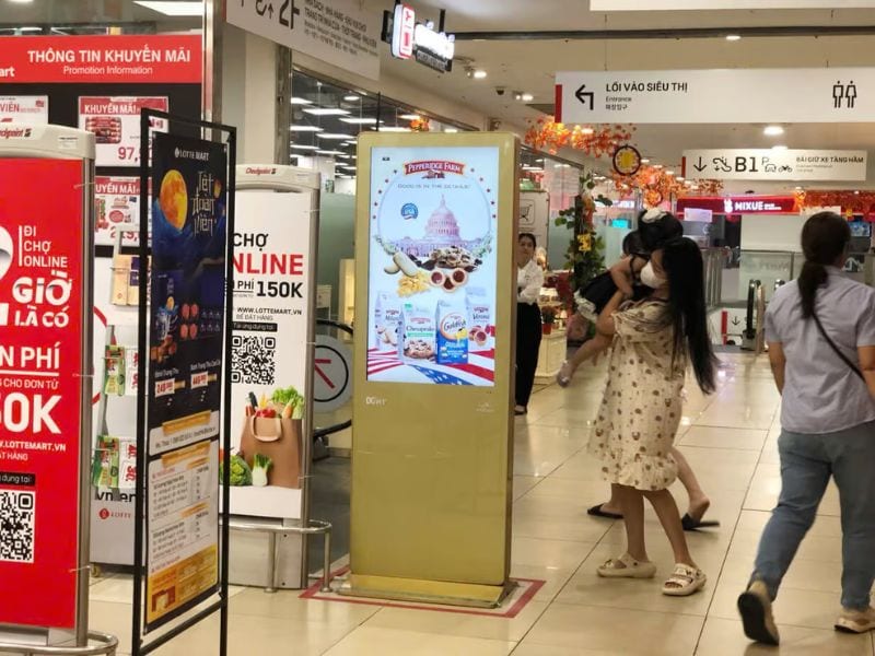 Quảng cáo cổng từ tại Lotte Mart