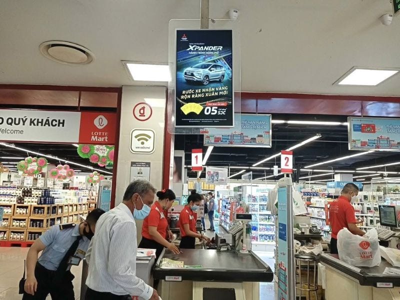 Quảng cáo Digital Frame tại Lotte Mart